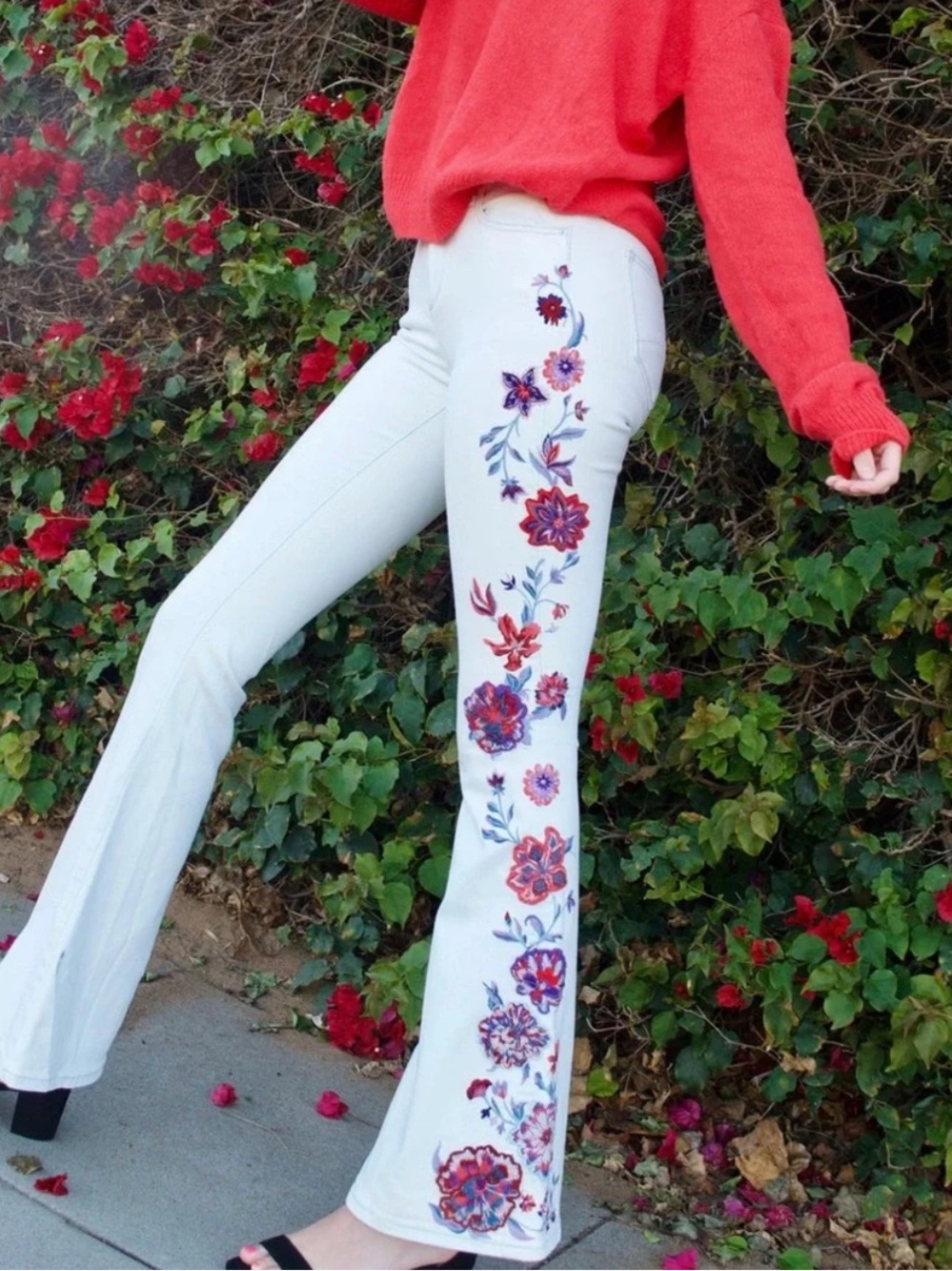 DRIFTWOOD Farrah Embroidered Flare Leg Jeans Blue Birds - Picture 6 of 14
